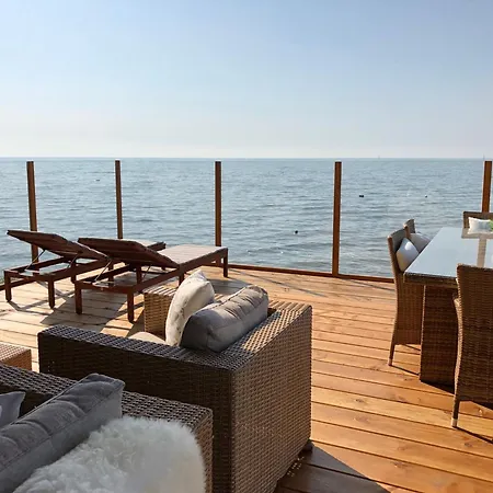 Neue Luxus Ferienvilla Direkt An Der Markierung بيت للعطل Bovenkarspel